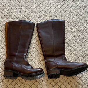 UGG Rich Brown Leather Boots
